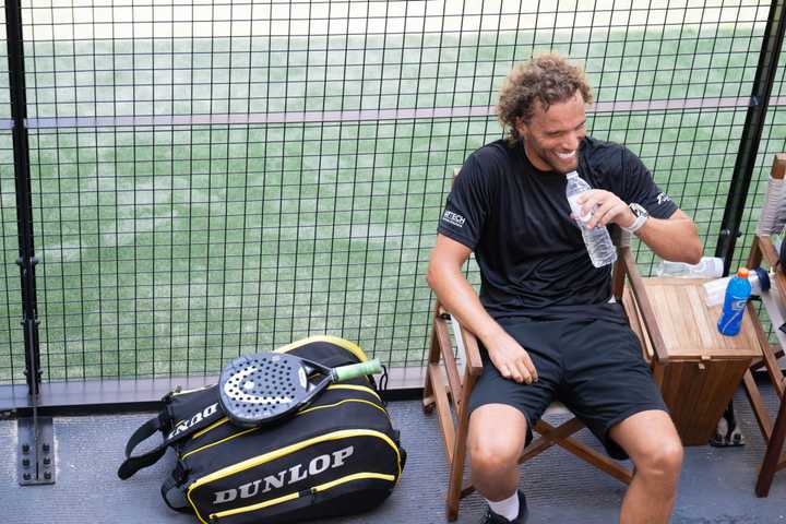Padel courts and facilities